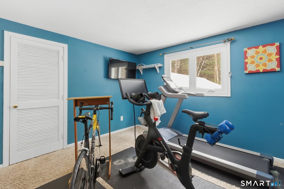 324 Old Farms Road Photo 28