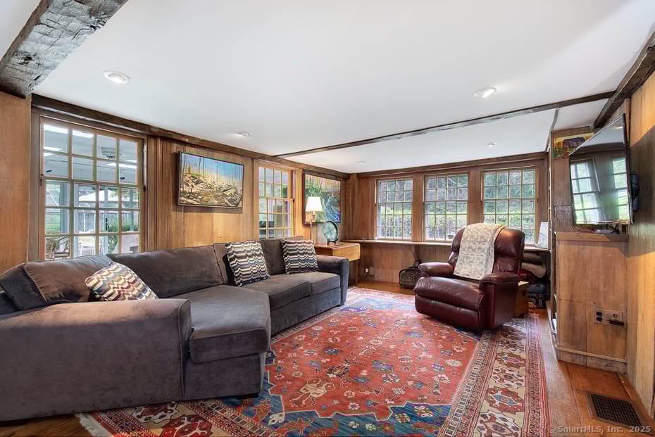 71 Beecher Road Photo 9