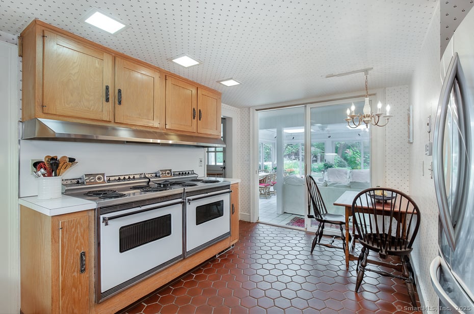 71 Beecher Road Photo 14