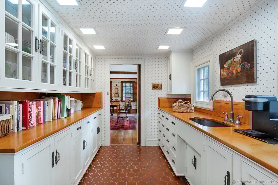 71 Beecher Road Photo 15