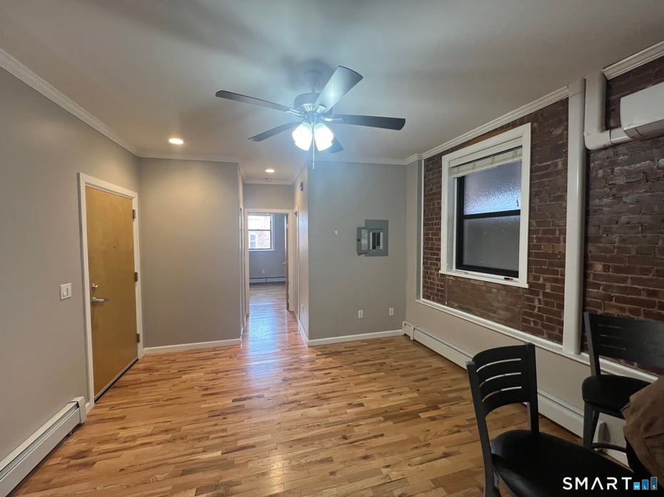 53 Bank Street Photo 5