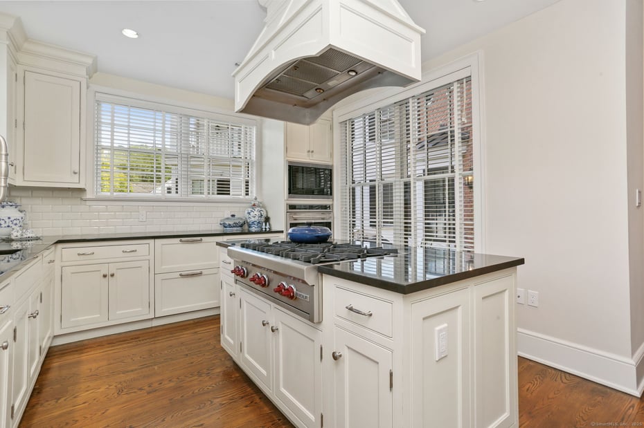 2 Elmwood Drive #2 Photo 14