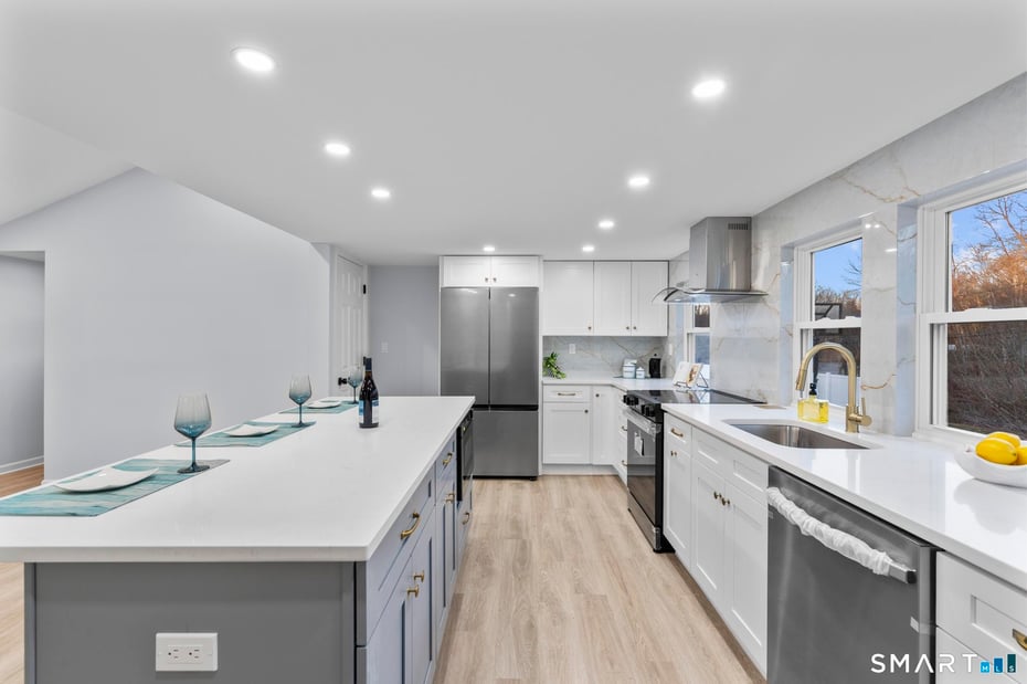 309 Twin Lakes Road Photo 2