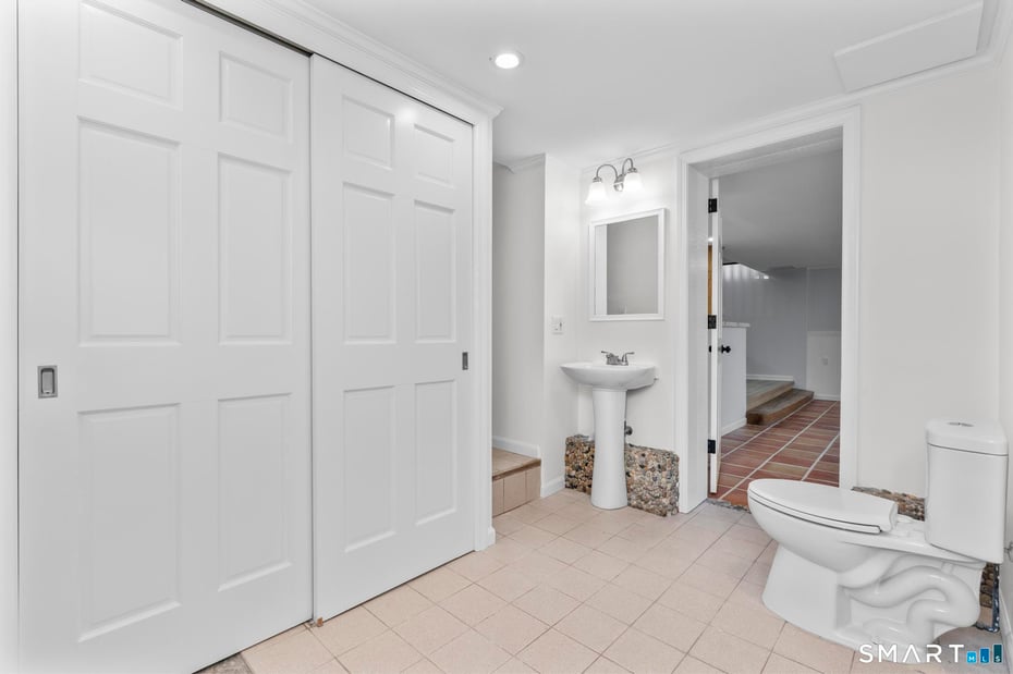 309 Twin Lakes Road Photo 13