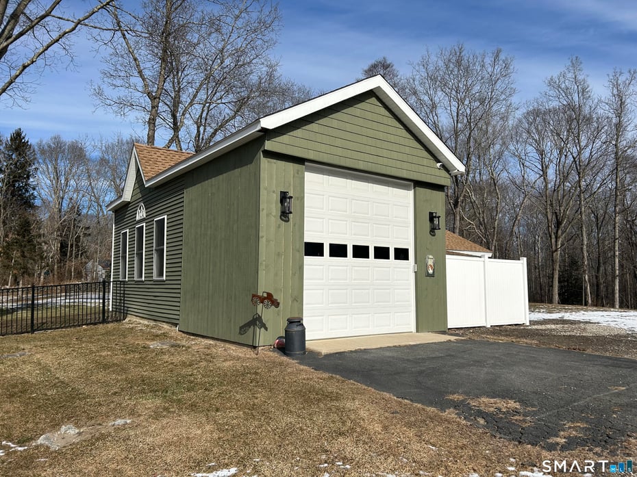 151 Bushy Hill Road Photo 28