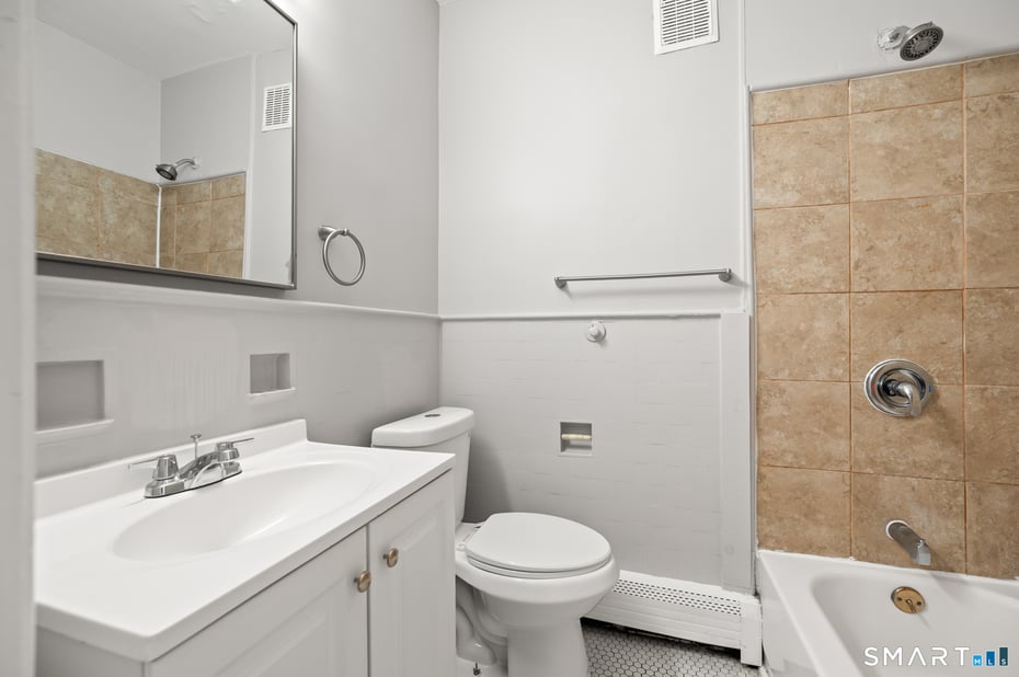 1158 Dixwell Avenue Photo 8