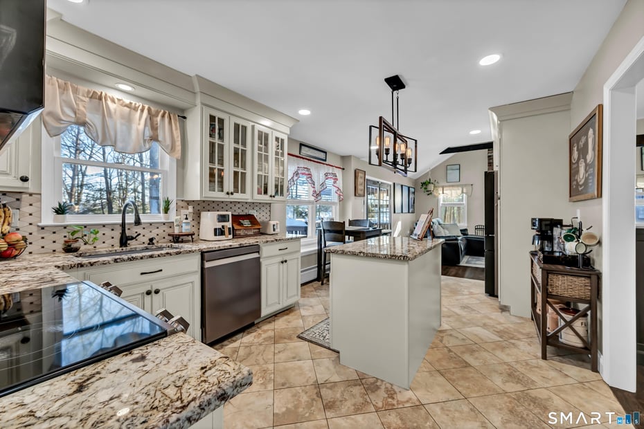 24 Colonial Ridge Drive Photo 2