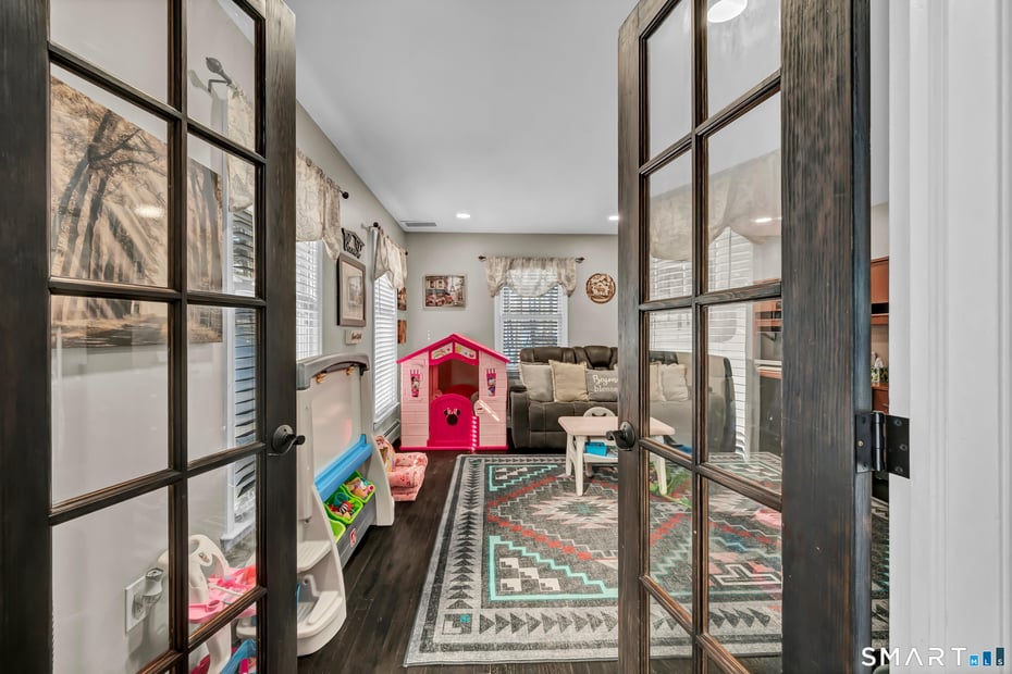 24 Colonial Ridge Drive Photo 13