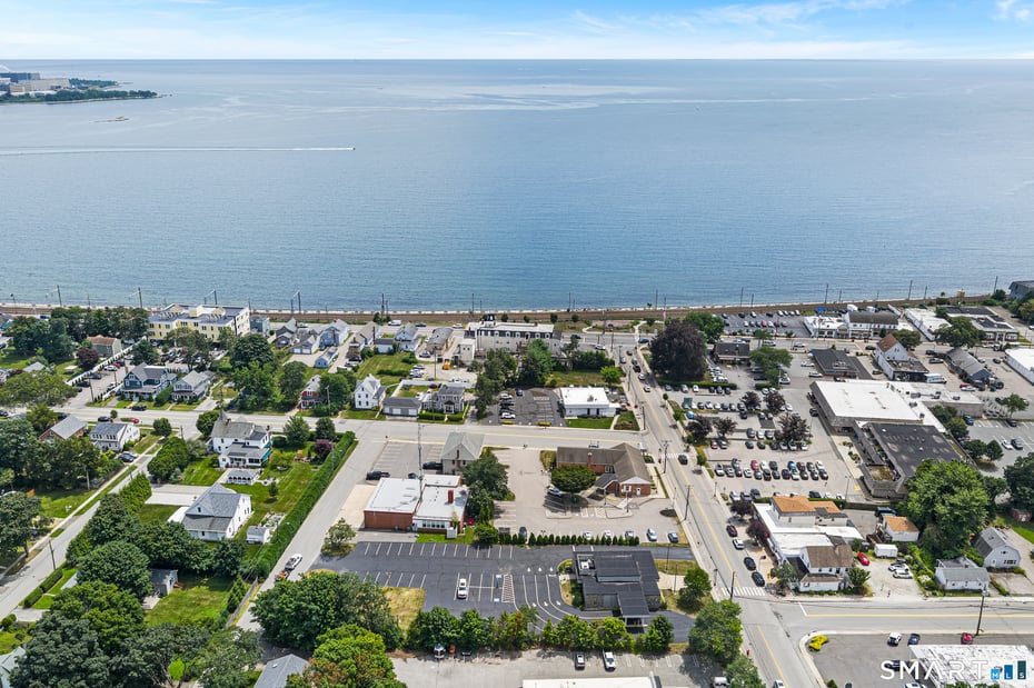 43 Pennsylvania Avenue Photo 4