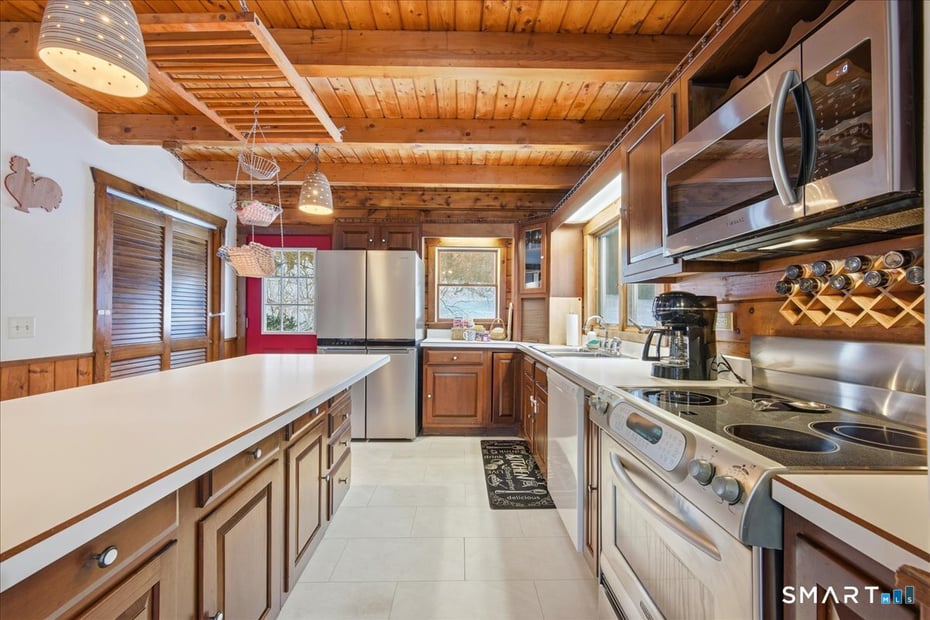 32 Krug Road Photo 4