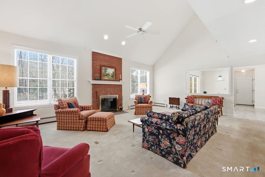 33 Westwood Drive Photo 10