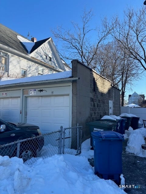 690 William Street Photo 6