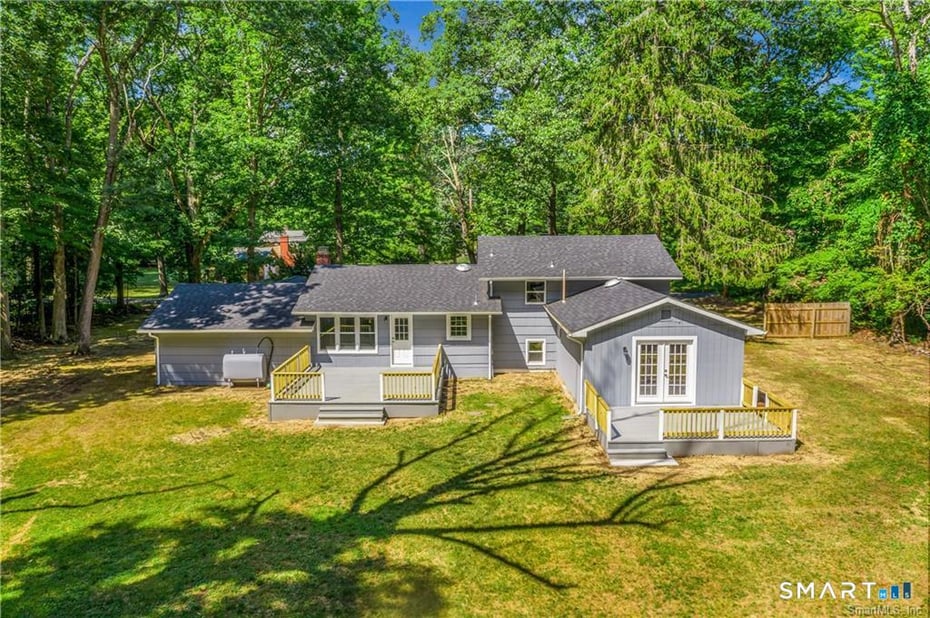 375 Sea Hill Road Photo 4