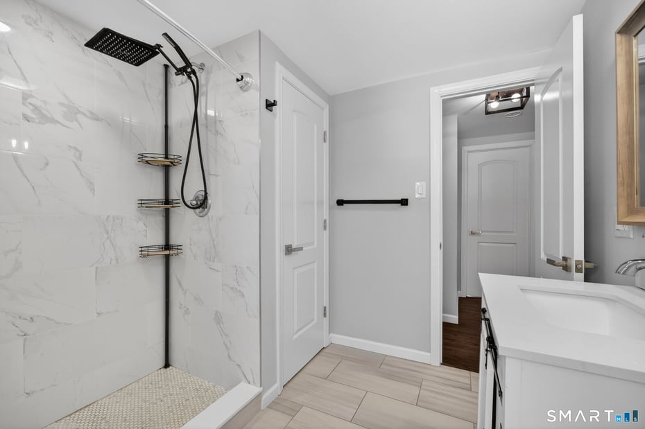 375 Sea Hill Road Photo 25