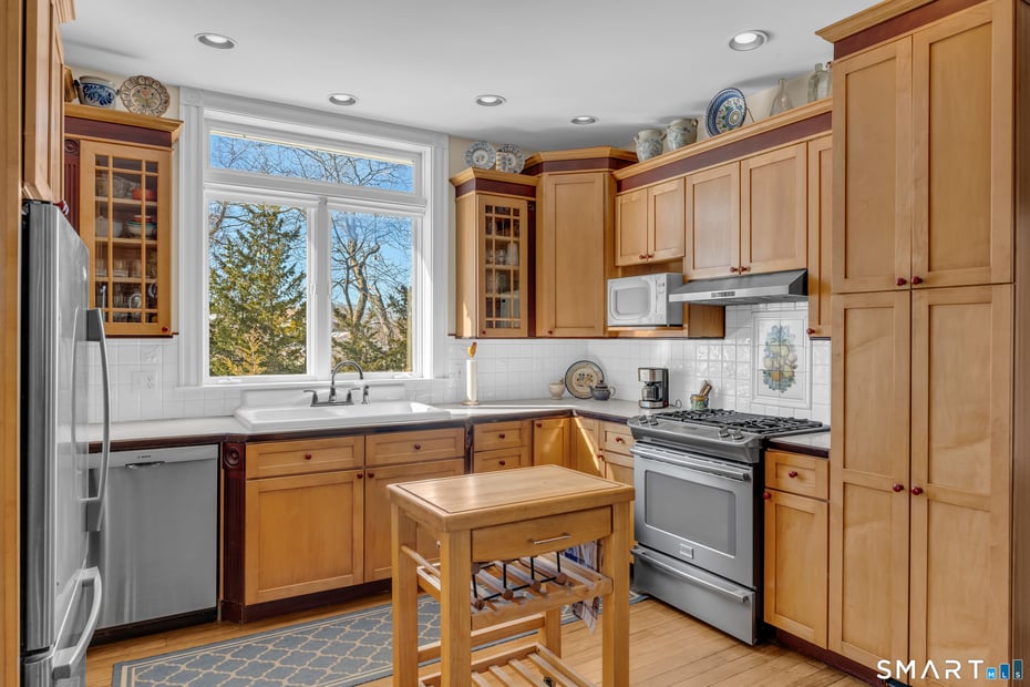 178 West Main Street Photo 10