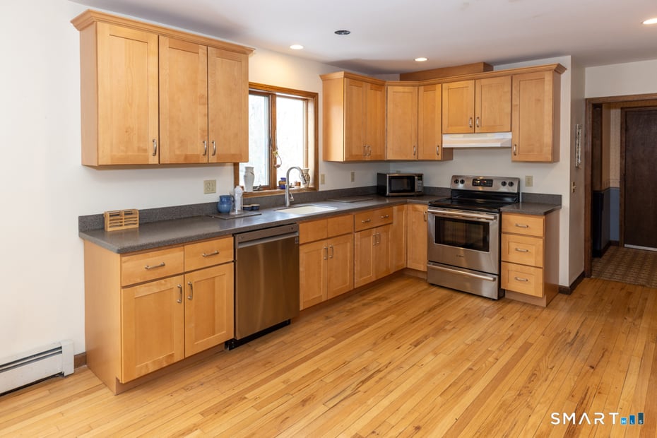 7 Hickory Hill Drive Photo 3