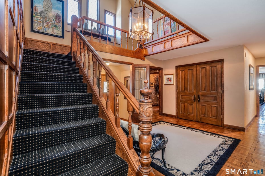 33 Mountain Farms Road Photo 3