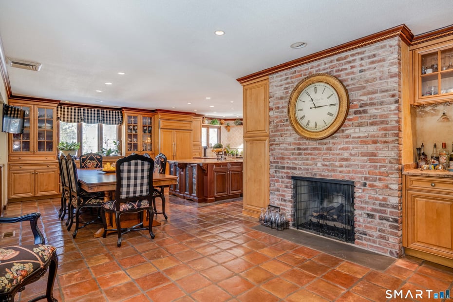 33 Mountain Farms Road Photo 4