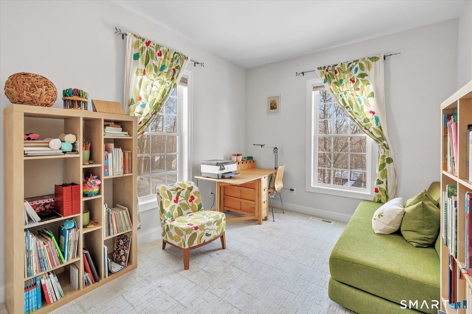 16 Scotch Pine Drive Photo 25