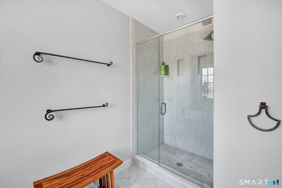 16 Scotch Pine Drive Photo 35