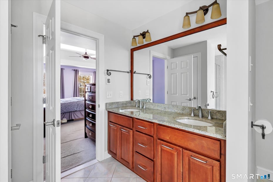 16 Scotch Pine Drive Photo 36