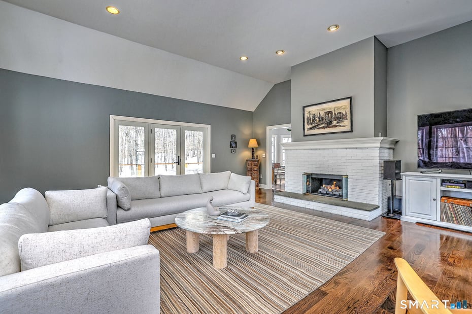 66 Summit Drive Photo 12