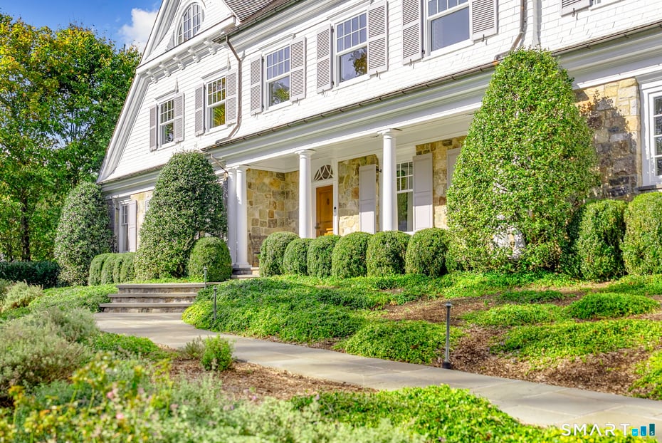 10 Cross Road Photo 6