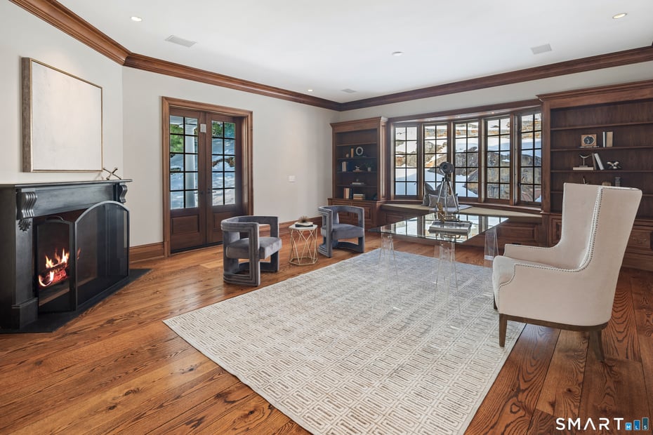 10 Cross Road Photo 12