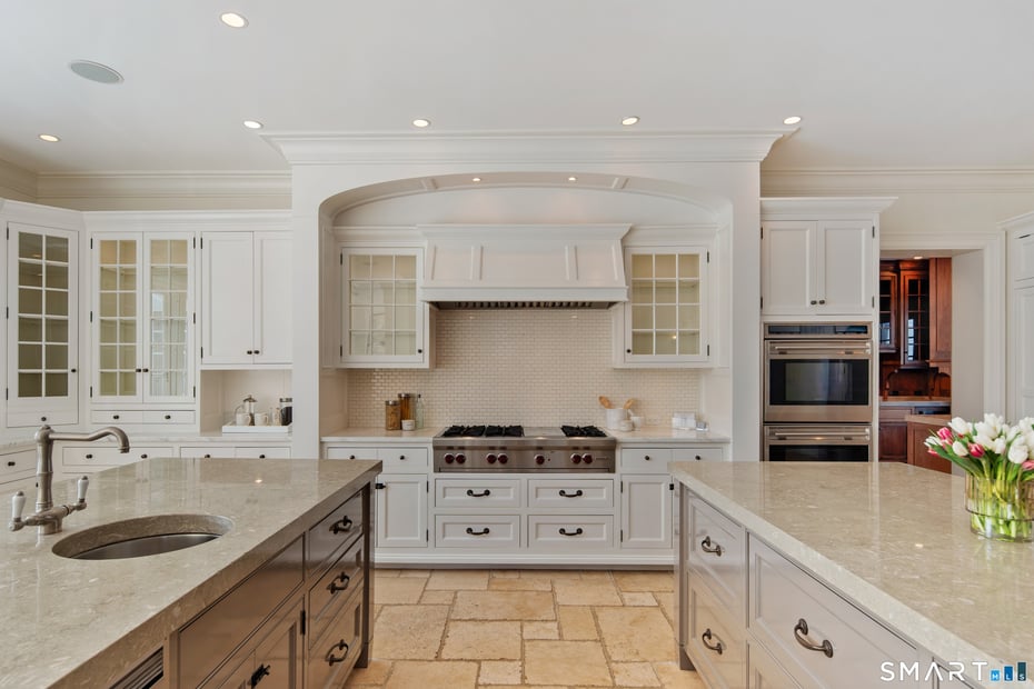 10 Cross Road Photo 18