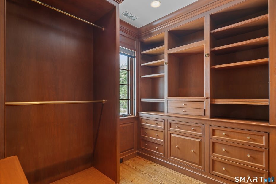 10 Cross Road Photo 31