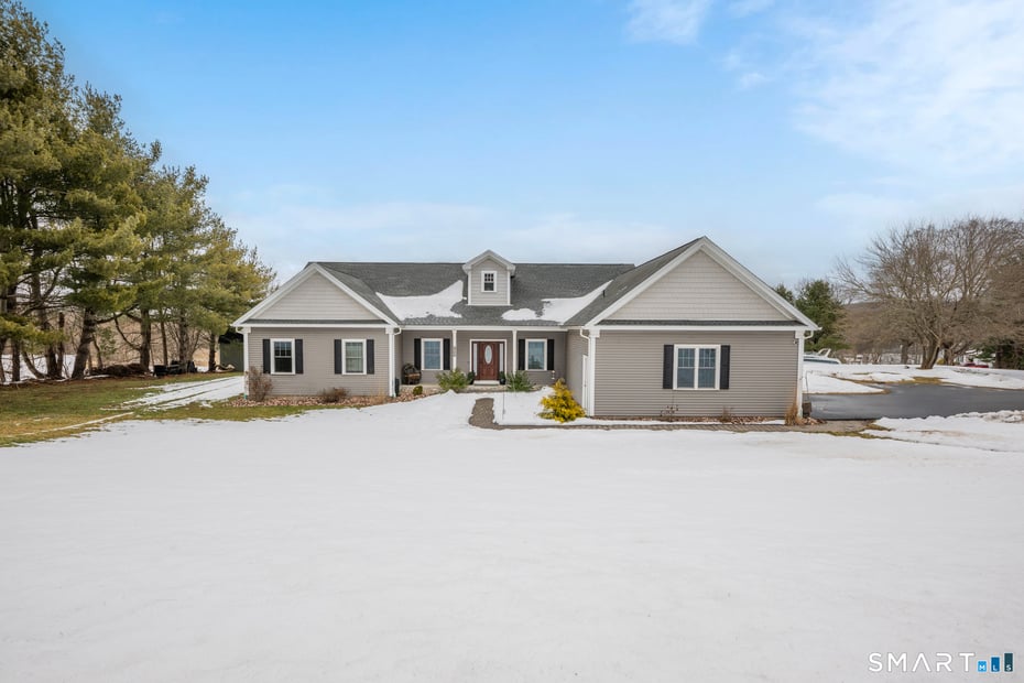 322 Tuttle Road Photo 1