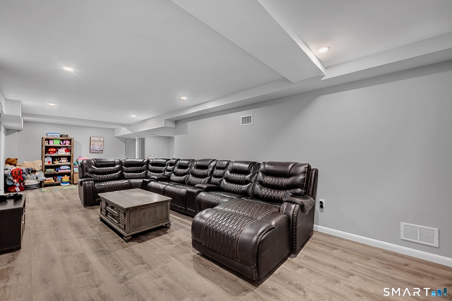 322 Tuttle Road Photo 23