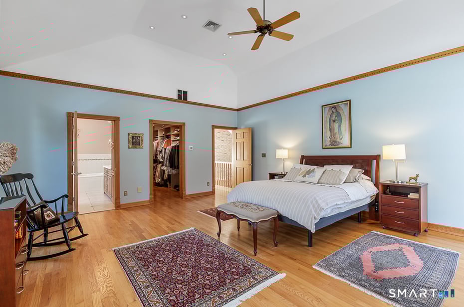 56 Penny Lane Photo 25