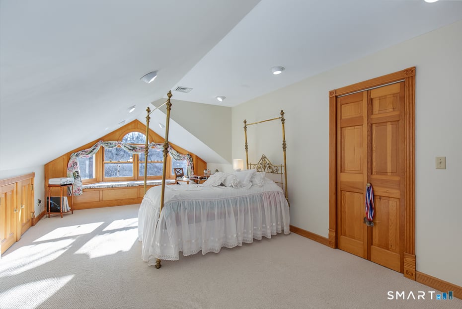 56 Penny Lane Photo 30