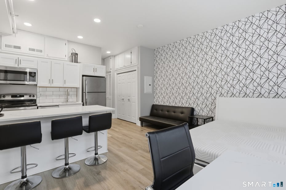 99 Orange Street Photo 13