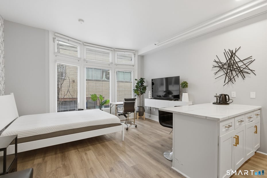 99 Orange Street Photo 16