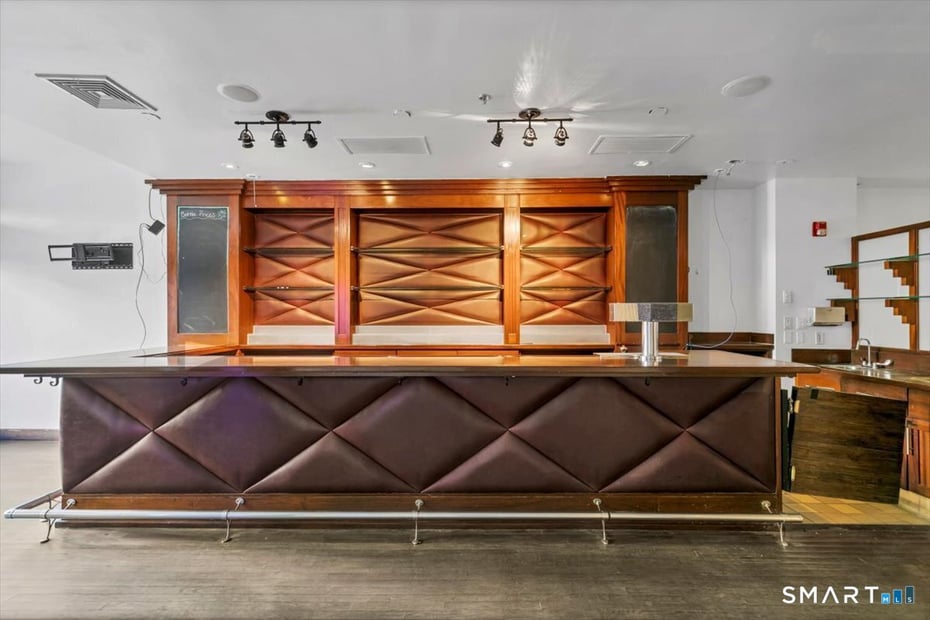 99 Orange Street Photo 20