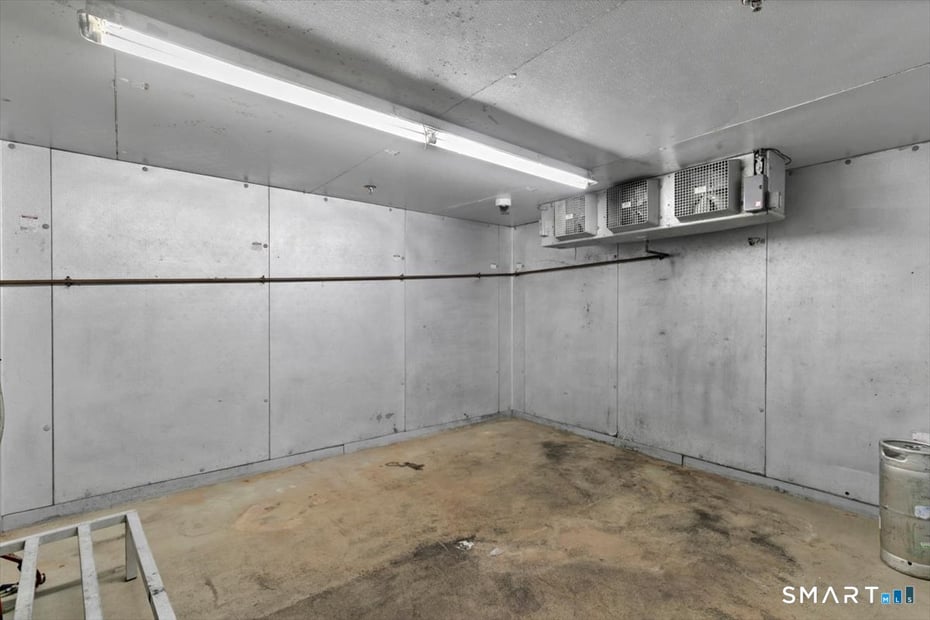 99 Orange Street Photo 24