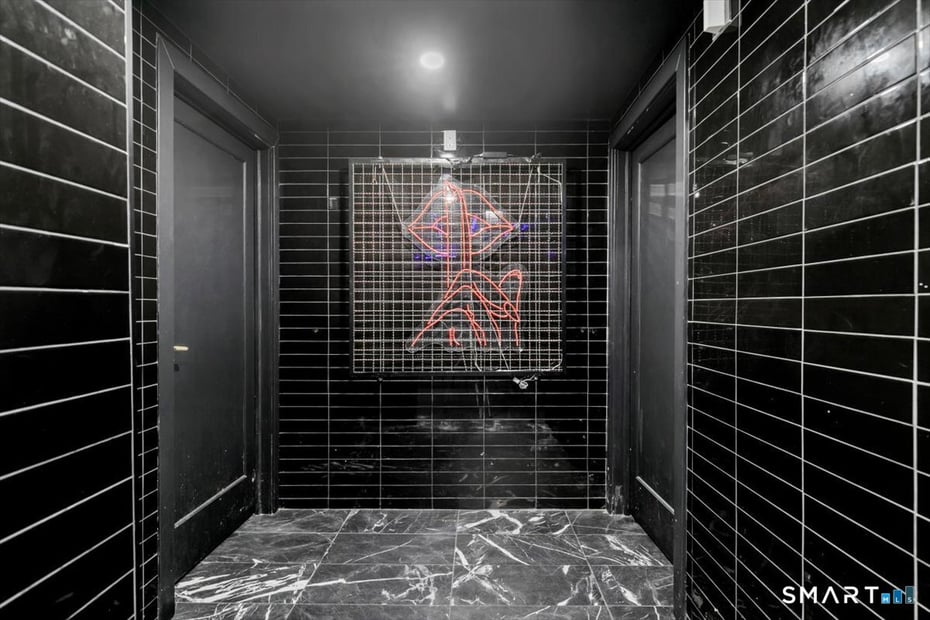 99 Orange Street Photo 26