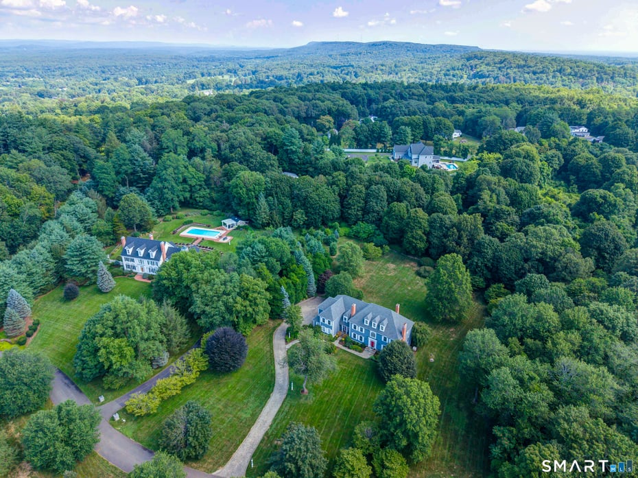 9 Dunham Lane Photo 4