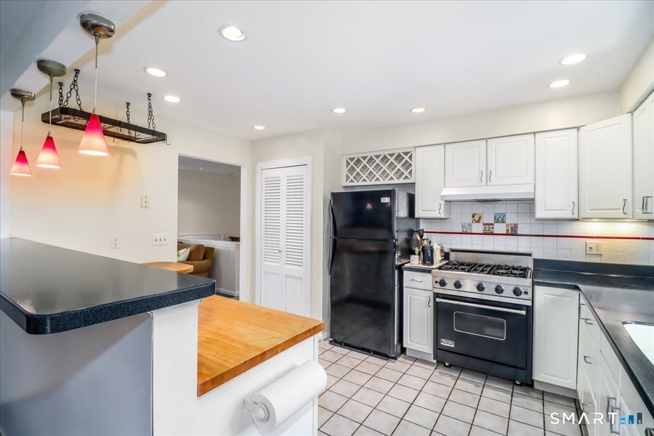 135 Parsonage Hill Road Photo 9