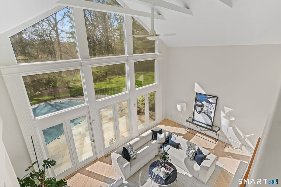 32 Buttonball Lane Photo 6