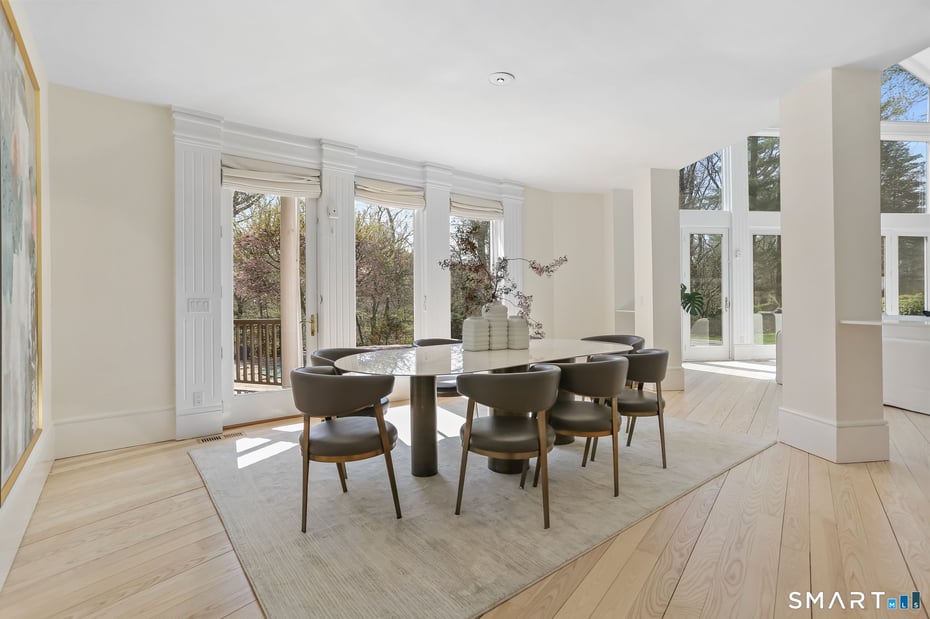 32 Buttonball Lane Photo 10