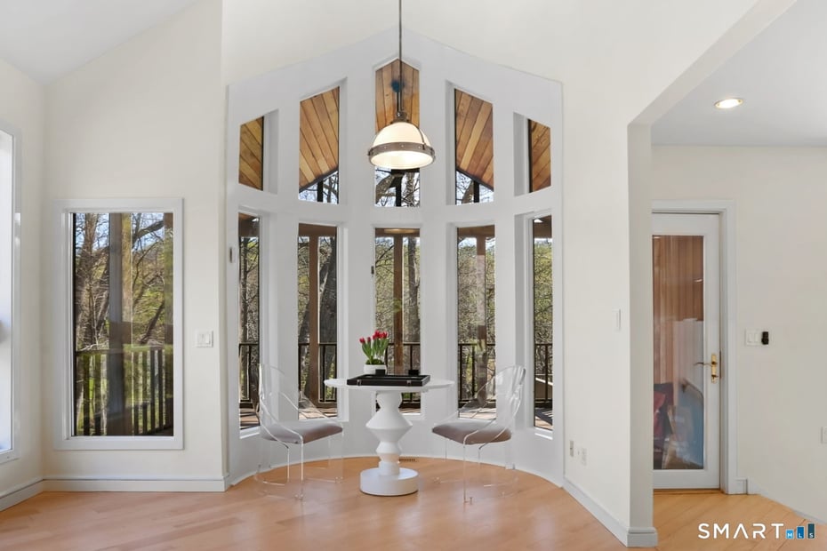 32 Buttonball Lane Photo 18