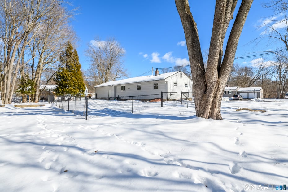 23 Ridgefield Road Photo 4