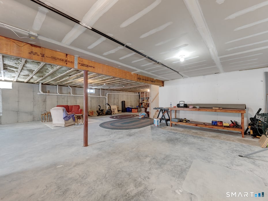 23 Hannah Way Photo 32