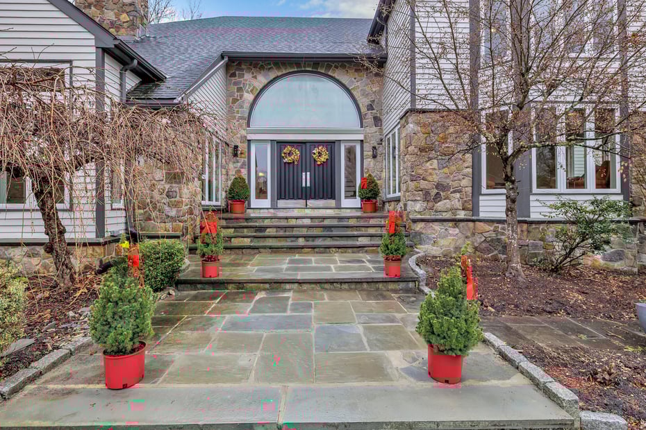 101 Northwood Drive Photo 2