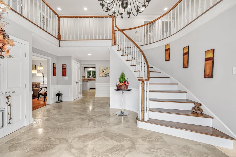 101 Northwood Drive Photo 3