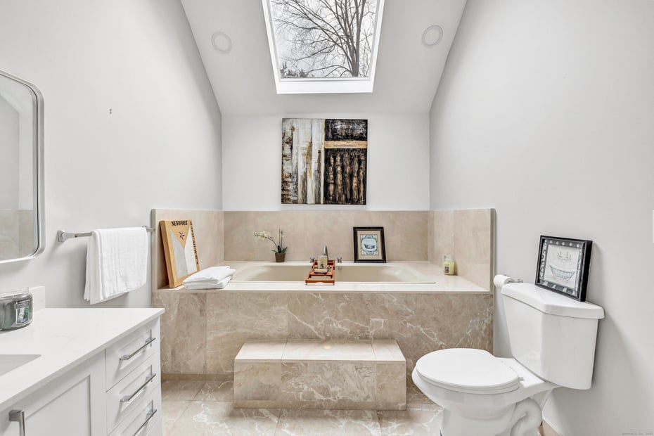 101 Northwood Drive Photo 28