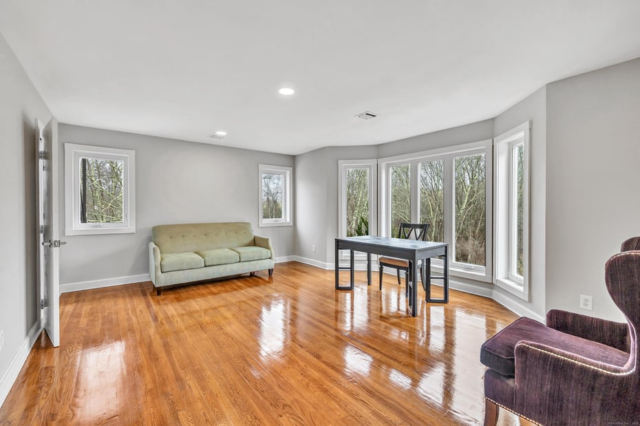 101 Northwood Drive Photo 36